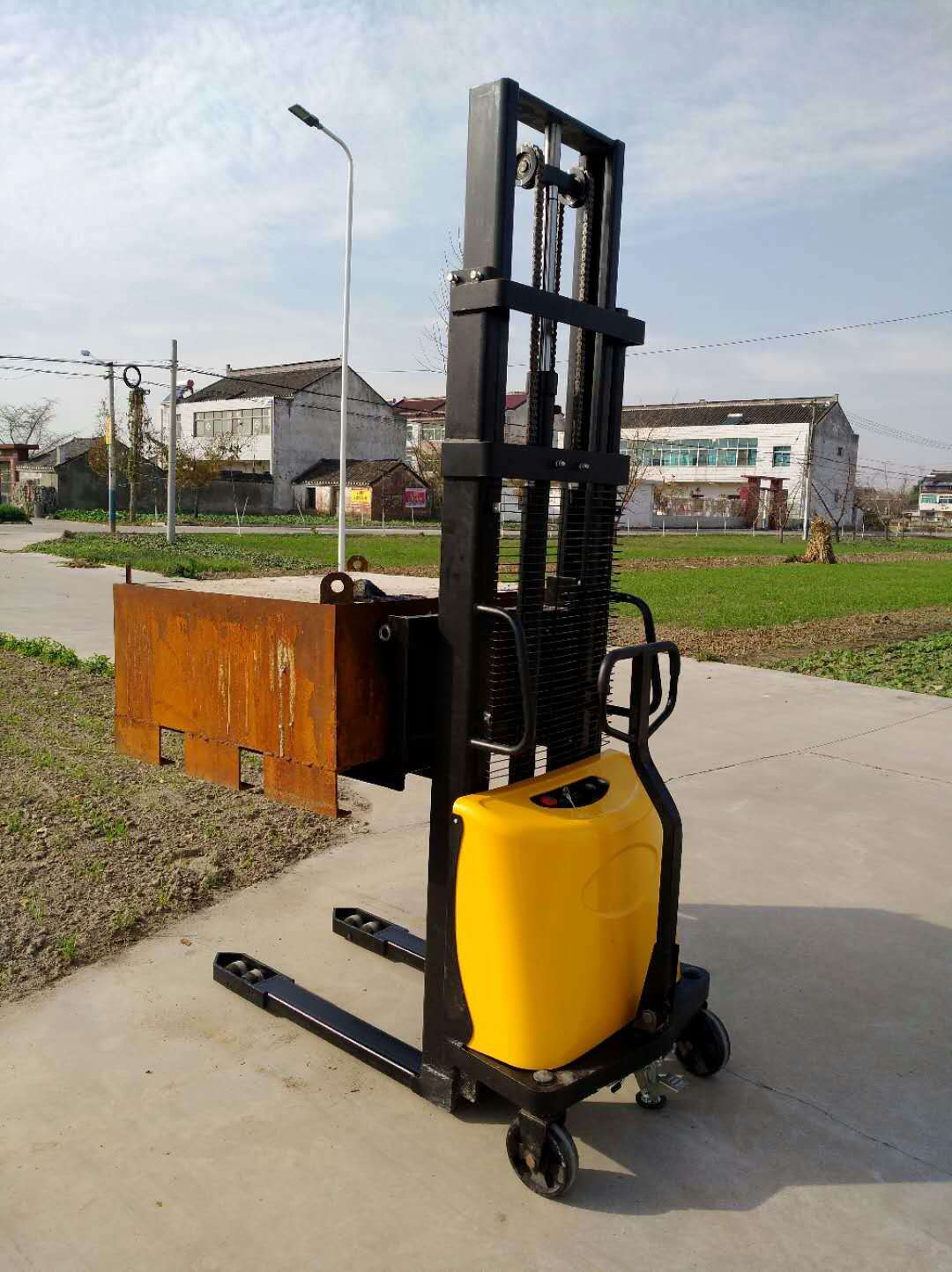 Hydraulic and Electric Stacker - Hydraulic Car Lift recension och pris